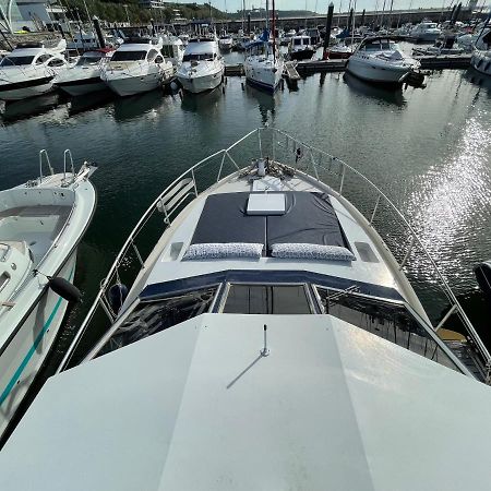 Отель Infantman Yatch Вила-Нова-ди-Гая Экстерьер фото