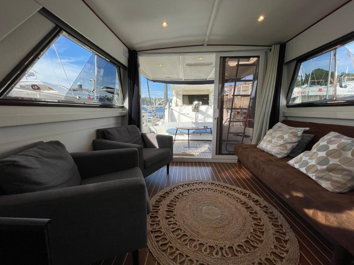 Отель Infantman Yatch Вила-Нова-ди-Гая Экстерьер фото