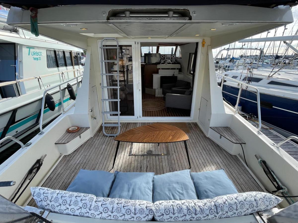 Отель Infantman Yatch Вила-Нова-ди-Гая Экстерьер фото