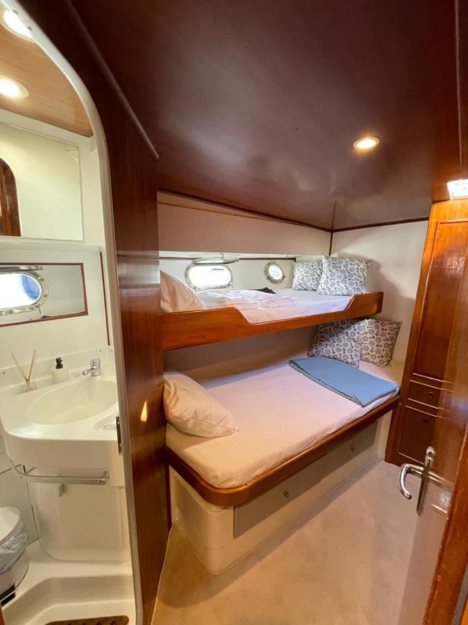 Отель Infantman Yatch Вила-Нова-ди-Гая Экстерьер фото